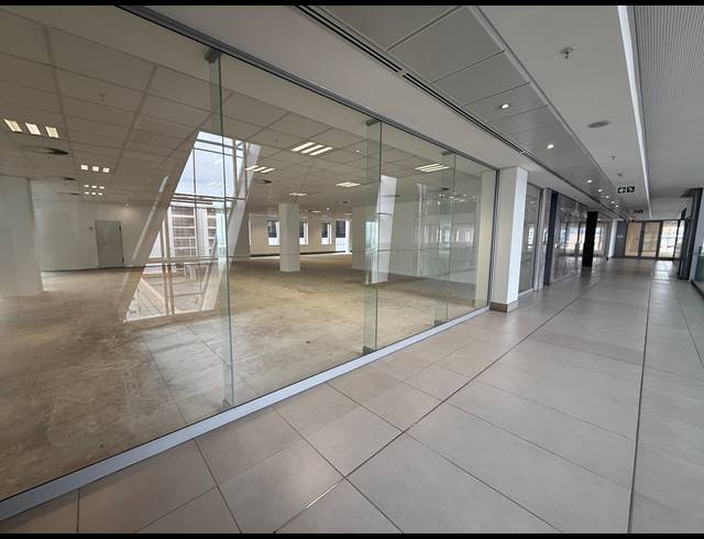 1,976M² OFFICE TO LET IN SANDTON CENTRAL